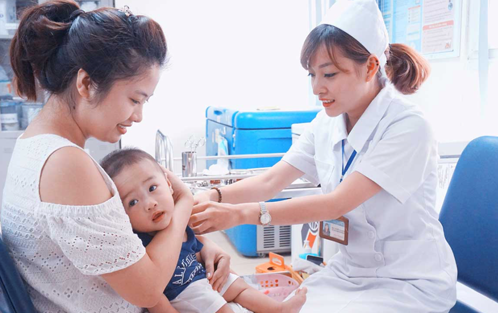 Nhiều loại vắc-xin trong chương tình Tiêm chủng Mở rộng đã hết, Sở Y tế TP.HCM chờ Bộ Y tế “chi viện”