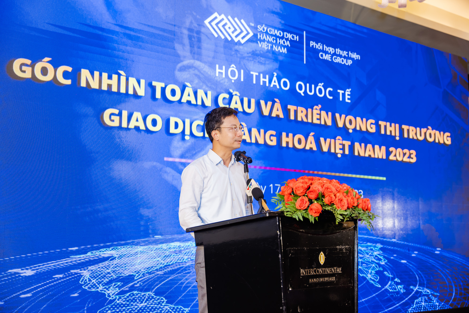 Ông Trần Duy Đông - Vụ trưởng Vụ thị trường trong nước, Bộ Công Thương phát biểu tại Hội thảo