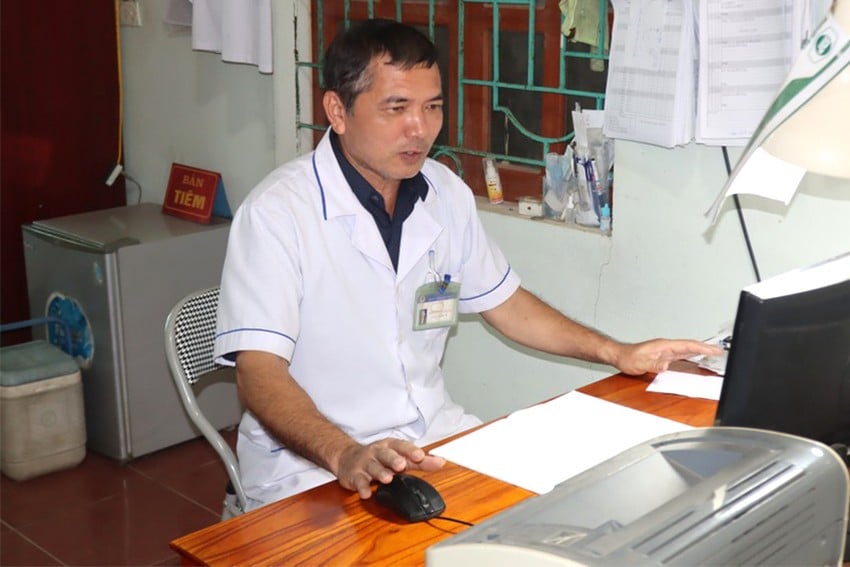 Ông Nguyễn Văn Lâm, Phó Trưởng Trạm y tế xã Thanh Nho, huyện Thanh Chương, Nghệ An