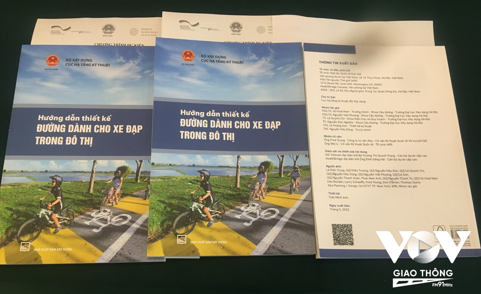 Hướng dẫn Thiết kế đường dành cho xe đạp trong đô thị đặt ra nền tảng để các thành phố có thể trở nên đáng sống hơn bằng việc cải thiện độ an toàn và khả năng dễ tiếp cận của giao thông xe đạp