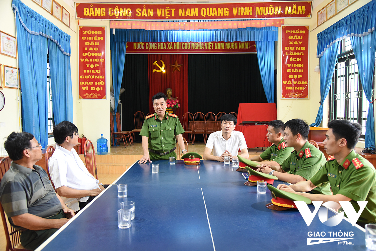 Đội Cảnh sát PCCC&CNCH Công an huyện Đan Phượng tuyên truyền công tác đảm bảo an toàn PCCC tại xã Phương Đình