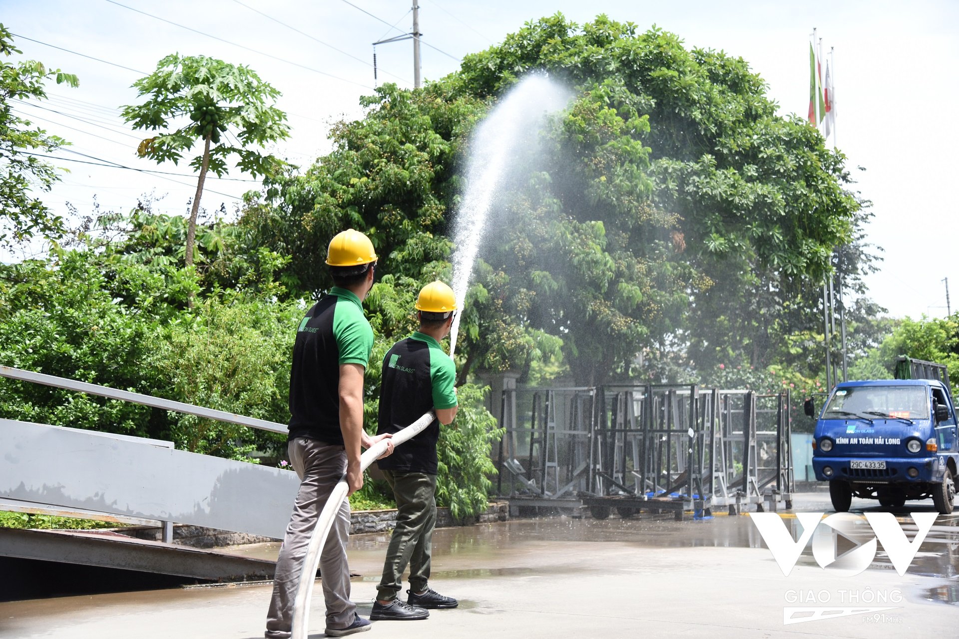 Không chỉ mỗi hộ dân, các công ty, doanh nghiệp trên địa bàn huyện Thường Tín cũng sẵn sàng các phương án phòng cháy chữa cháy trong thời điểm nắng nóng kéo dài