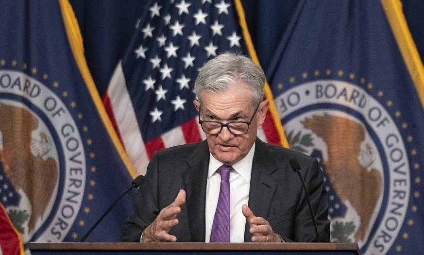 Chủ tịch Fed Jerome Powell trong cuộc họp báo hôm 26/7. Ảnh: AP