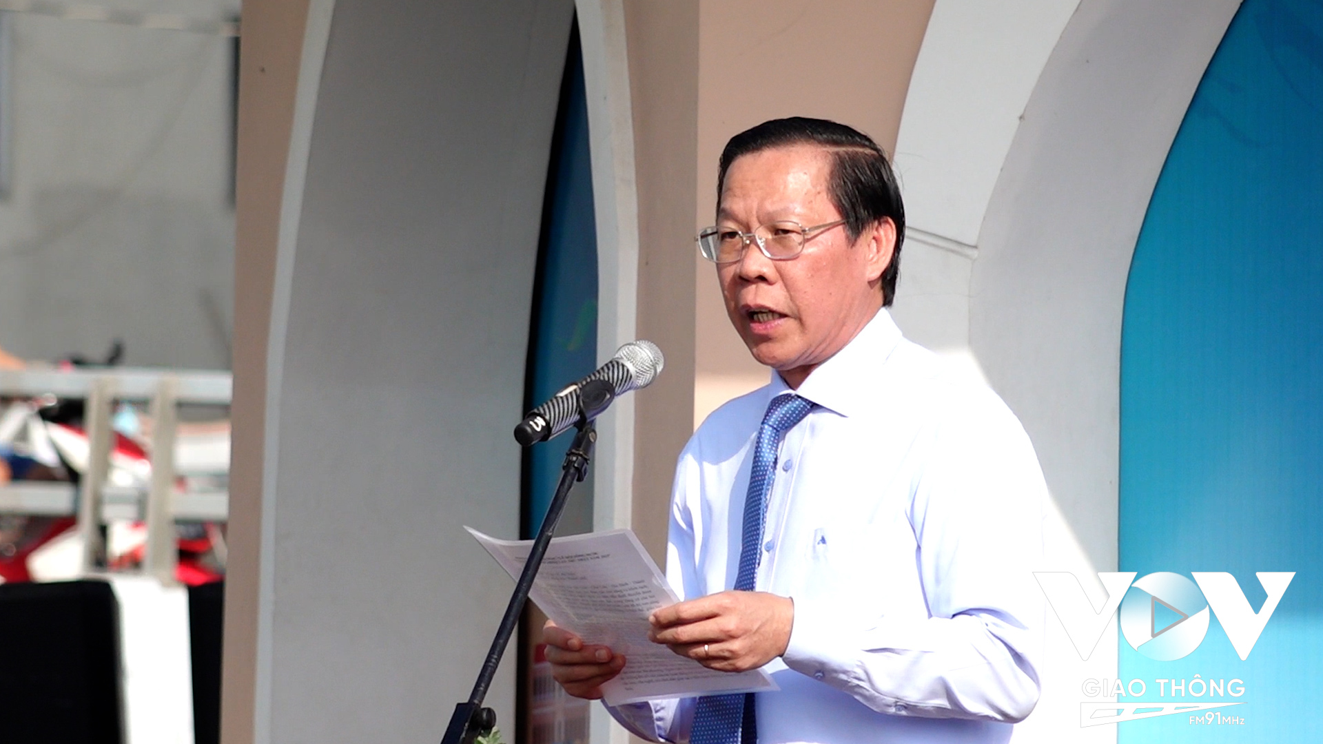 Ông Phan Văn Mãi - Chủ tịch UBND TP Hồ Chí Minh phát biểu Khai mạc Lễ hội Sông nước TPHCM lần thứ nhất