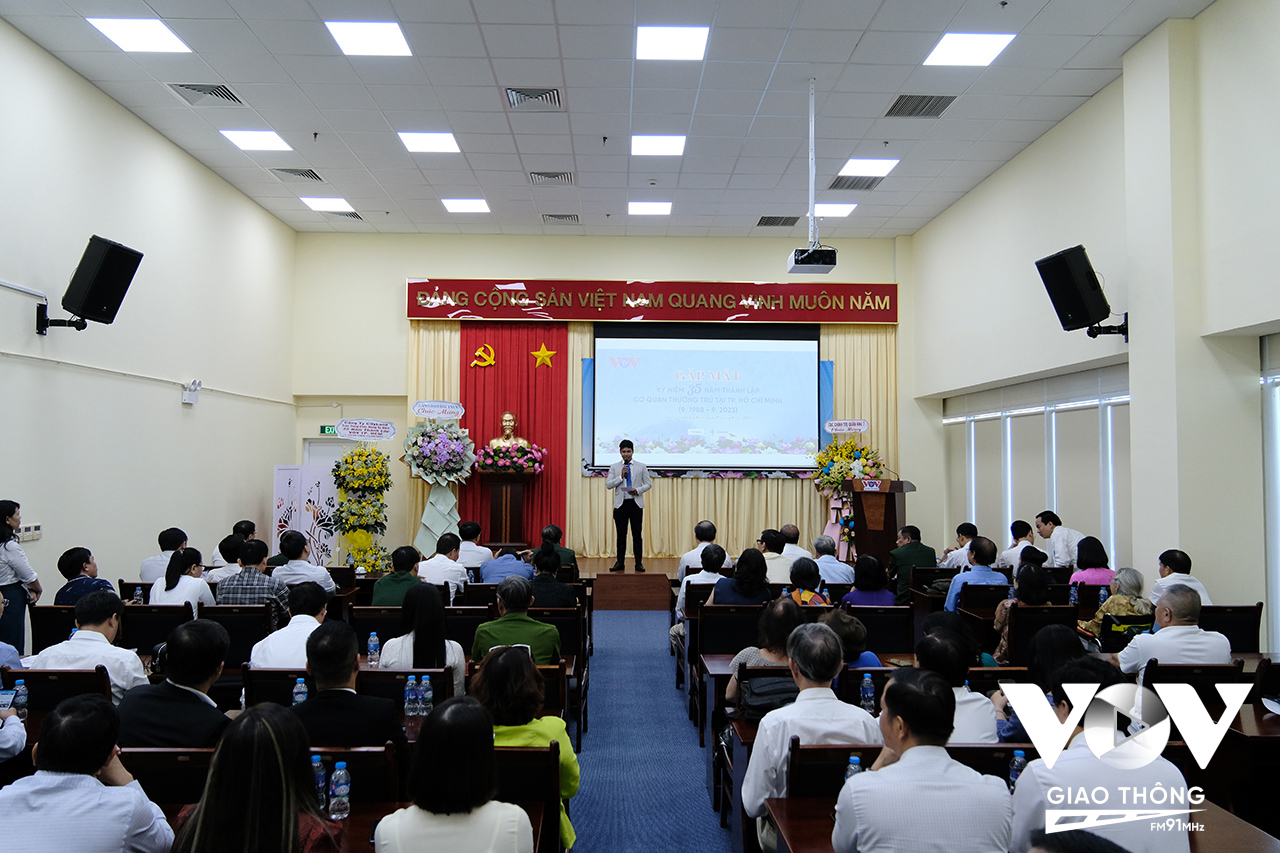 Sáng ngày 21/09, Cơ quan thường trú Đài tiếng nói Việt Nam tại TpHCM đã long trọng tổ chức lễ kỷ niệm 35 năm thành lập (13/09/1988 - 13/09/2023).