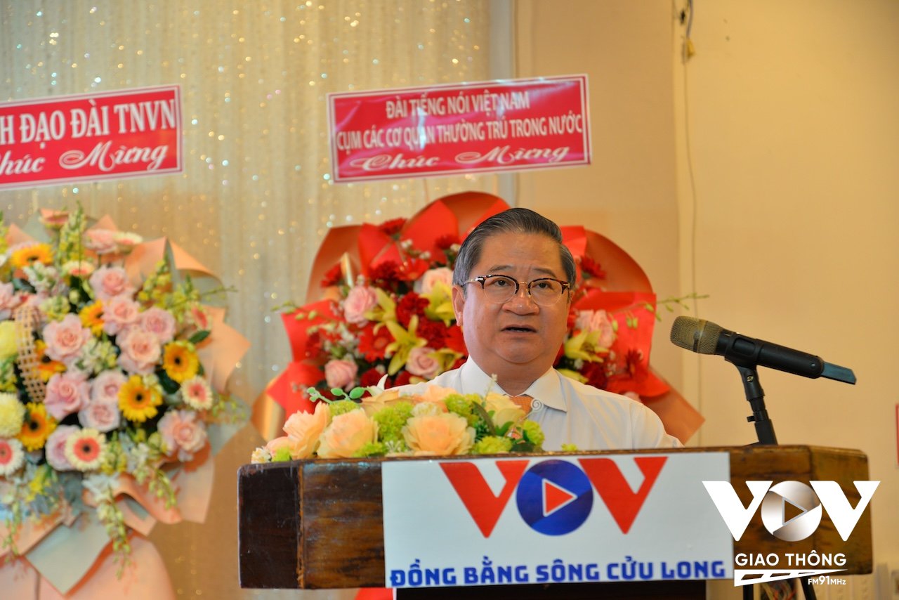 Chủ tịch UBND TP Cần Thơ Trần Việt Trường khẳng định, VOV ĐBSCL đã hỗ trợ thành phố tuyên tuyền cách chính sách của Đảng và Nhà nước đến Nhân dân. Đồng thời, tuyên truyền tình hình kinh tế - xã hội giúp thành phố thu hút đầu tư.