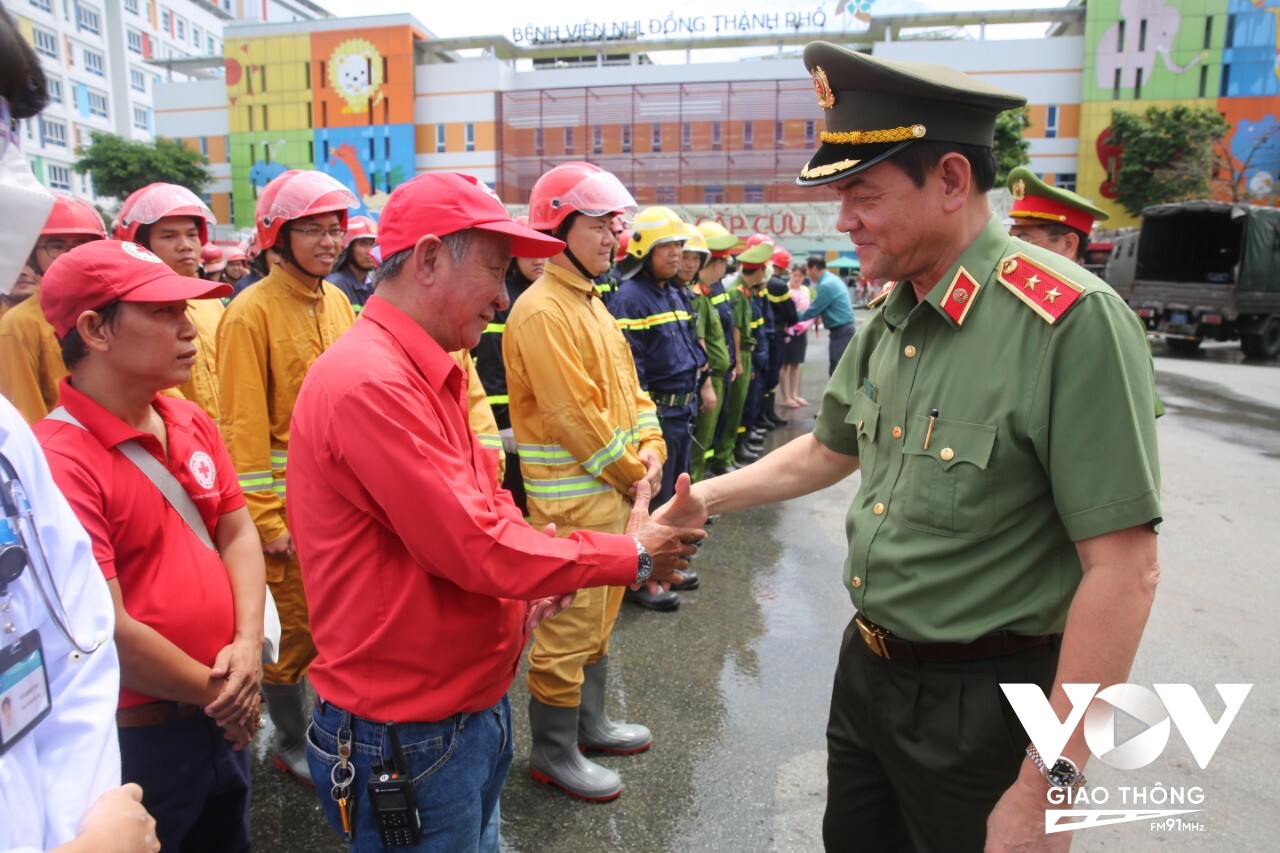Trung tướng Lê Hồng Nam - Giám đốc Công an TP.HCM tham gia buổi diễn tập