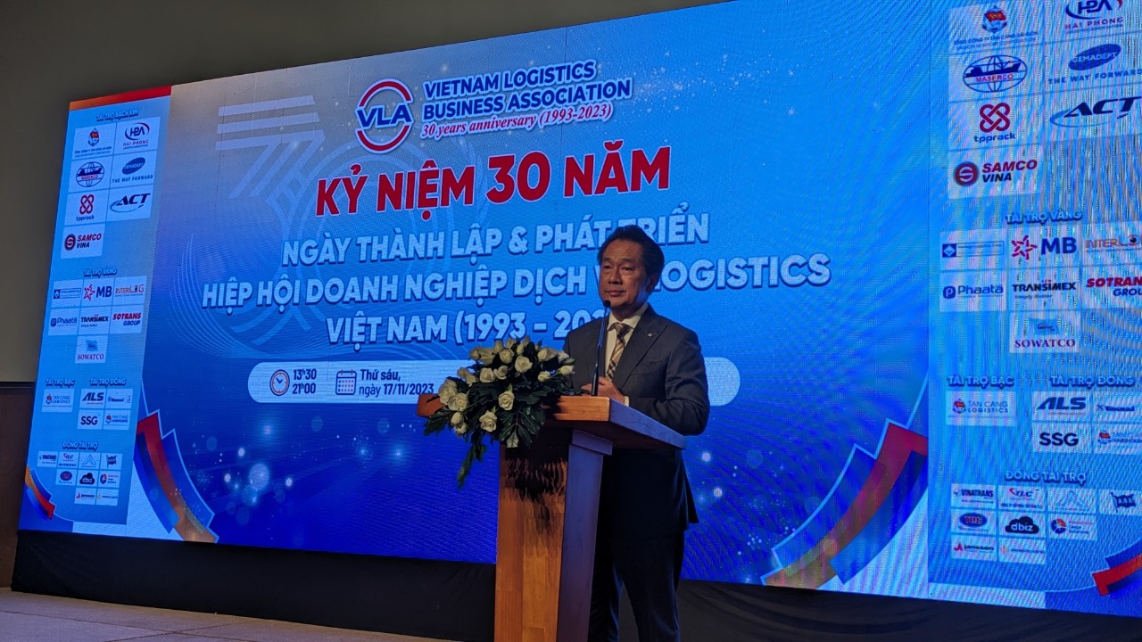Ông Lê Duy Hiệp – Chủ tịch Hiệp hội Doanh nghiệp Dịch vụ Logistics Việt Nam ôn lại quá trình 30  năm hình thành và phát triển VLA