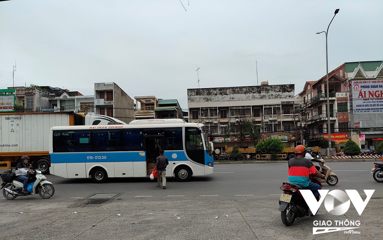 Nhà xe Hai Trâm lại tiếp tục đón khách tại khu vực ngã tư Vũng Tàu - Tỉnh Đồng Nai