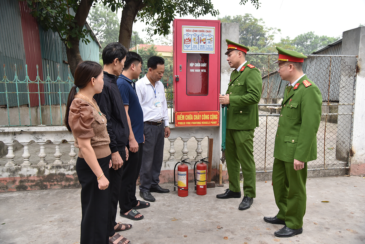 Một điểm chữa cháy công cộng tại xã Hát Môn (Phúc Thọ)