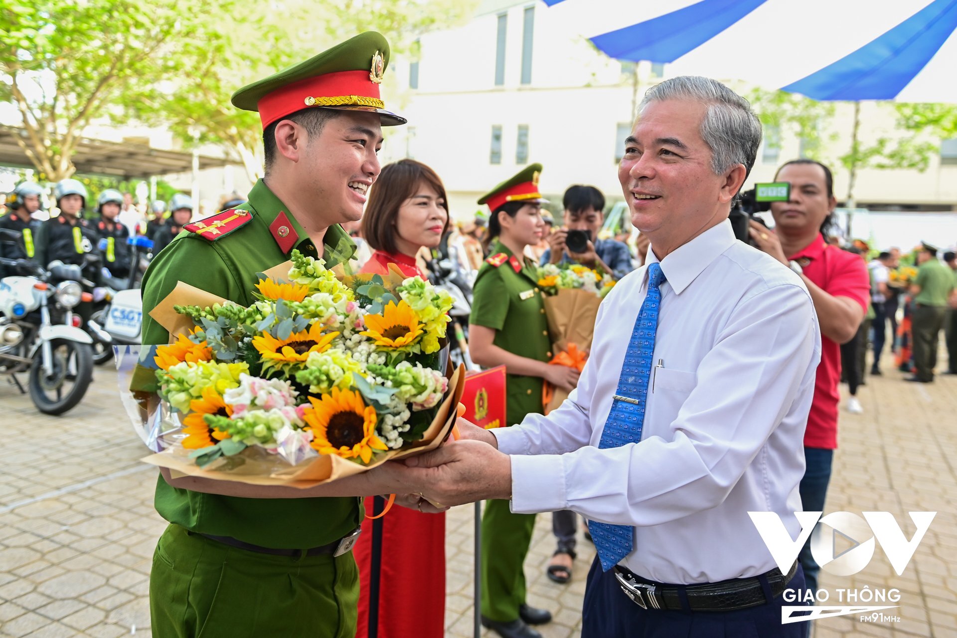 Phó Chủ tịch UBND TP.HCM Ngô Minh Châu dự lễ ra quân