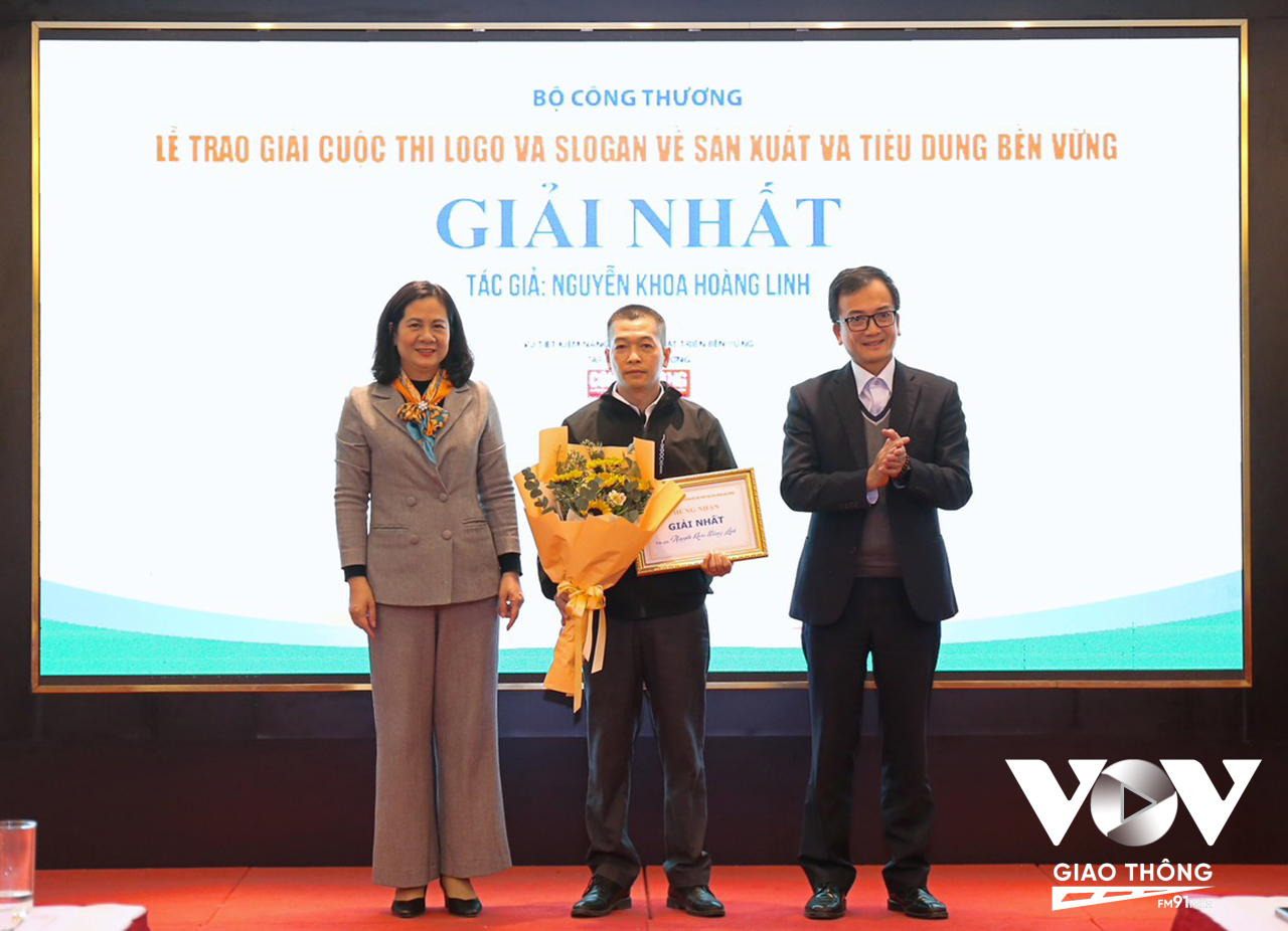 Giải Nhất cuộc thi thuộc về tác giả Nguyễn Khoa Hoàng Linh