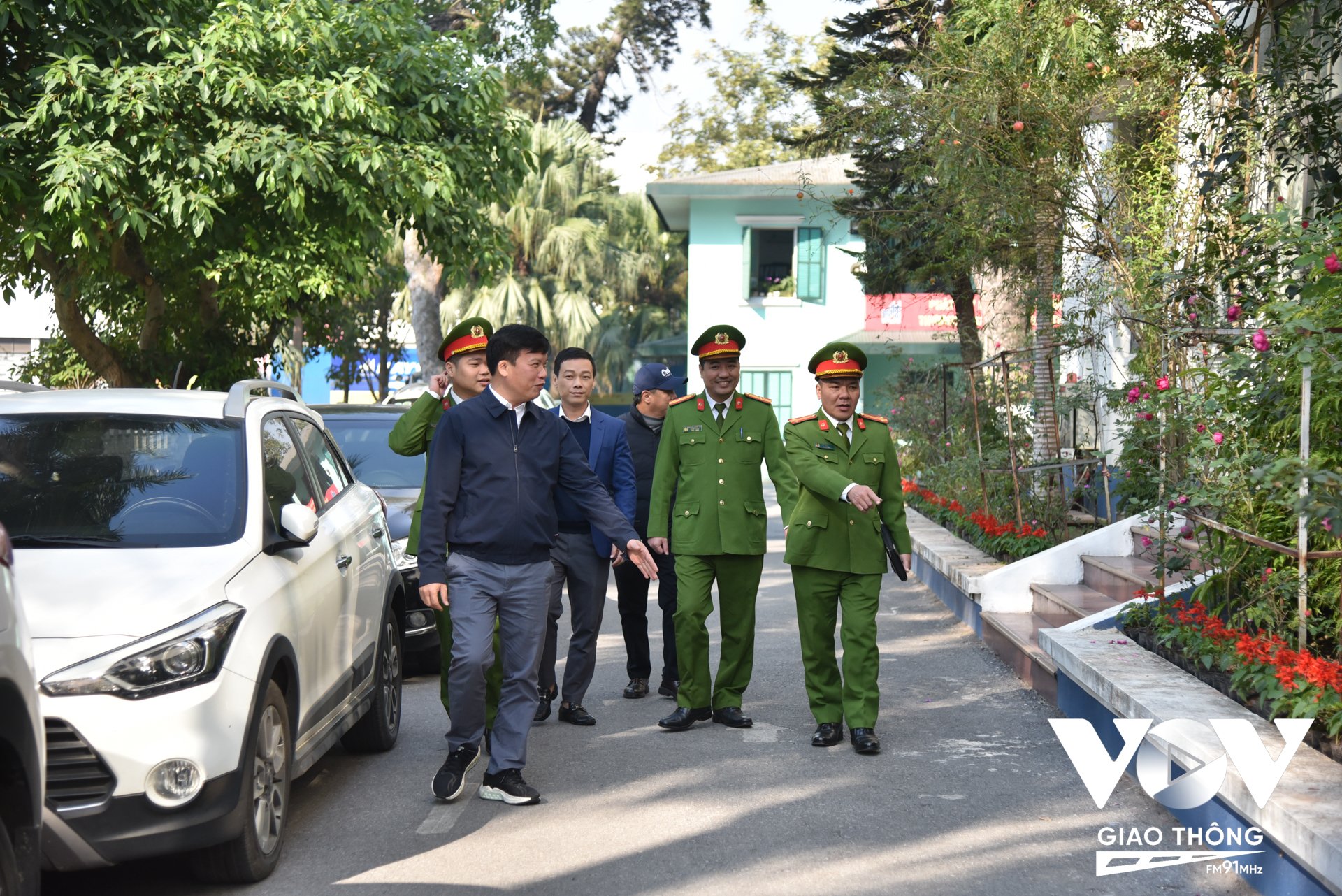 Đội Cảnh sát PCCC&CNCH Công an quận Long Biên tuyên truyền công tác phòng chống cháy nổ tại Tổng công ty May 10