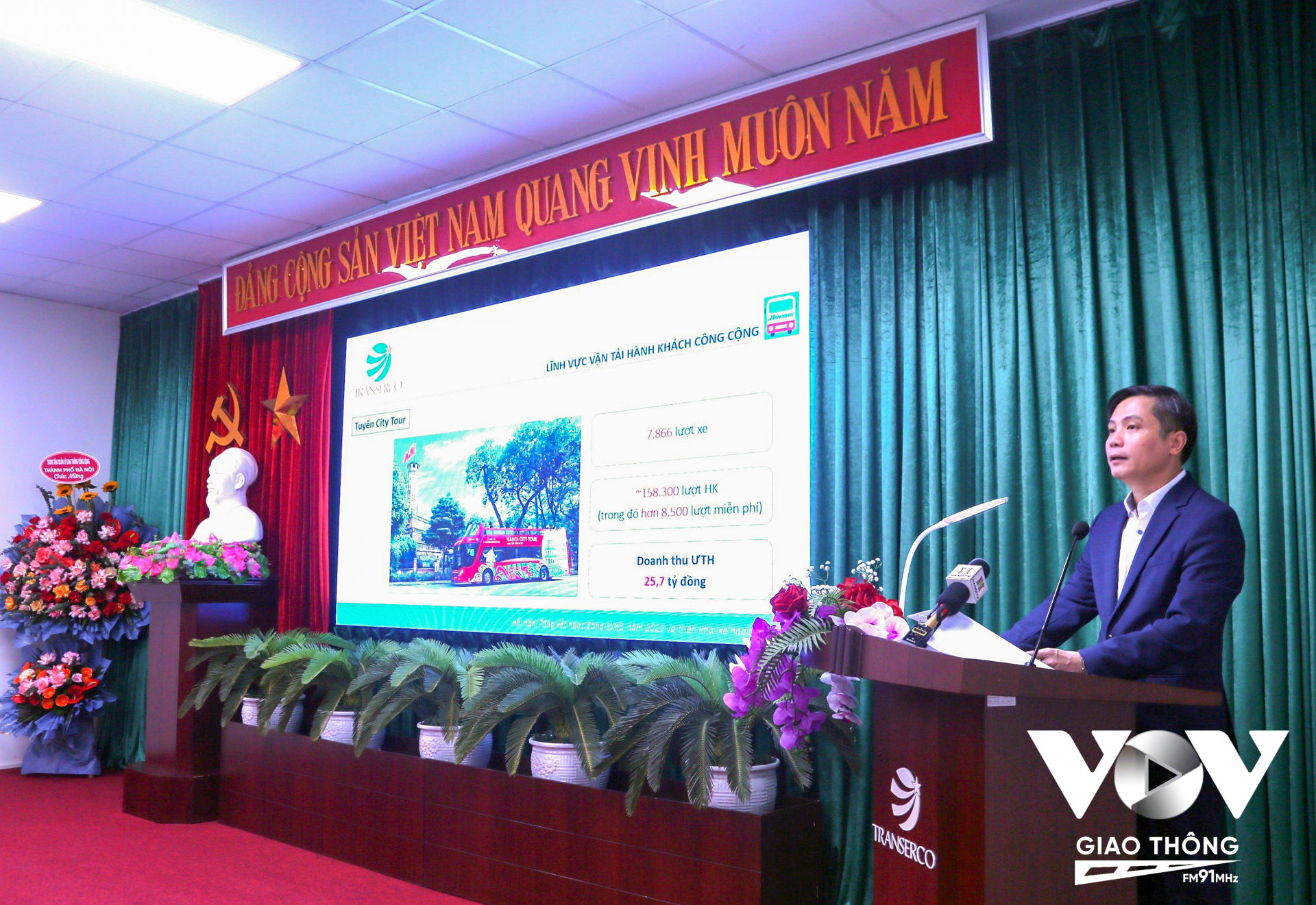 Ông Nguyễn Thanh Nam - Tổng Giám đốc Transerco đã trình bày báo cáo công tác năm.