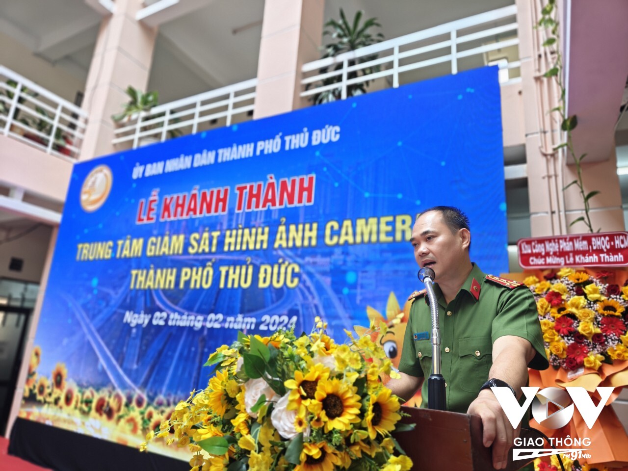 Đại tá Trần Văn Hiếu – Trưởng Công an Tp.Thủ Đức cho biết Trung tâm giám sát hình ảnh camera sẽ giúp cho công tác quản lý an ninh trật tự, an toàn xã hội được nâng cấp hơn trong thời gian tới