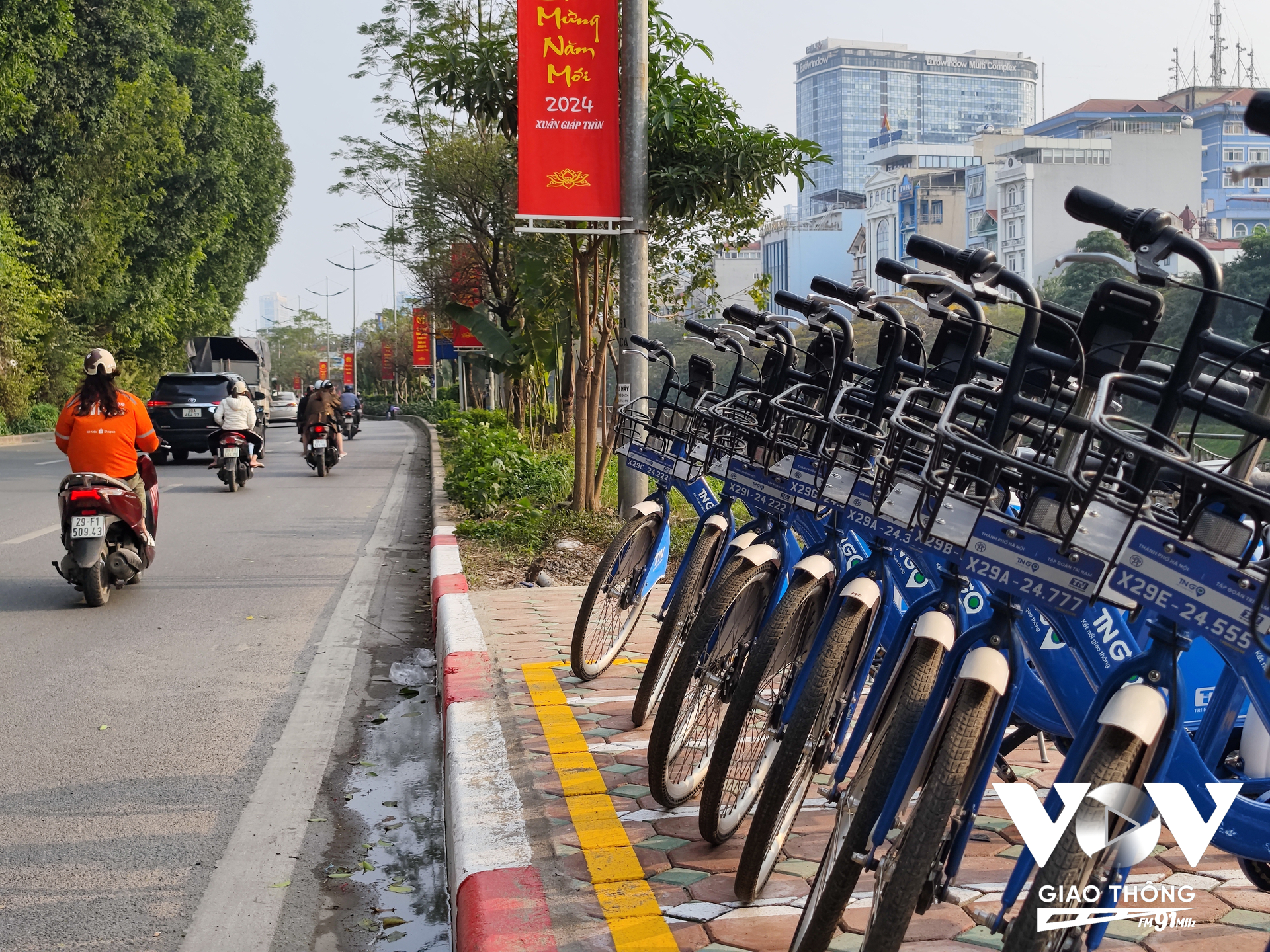 Trạm xe đạp công cộng được bố trí trên tuyến đường khá hợp lý, phù hợp cho người dân muốn đến trải nghiệm