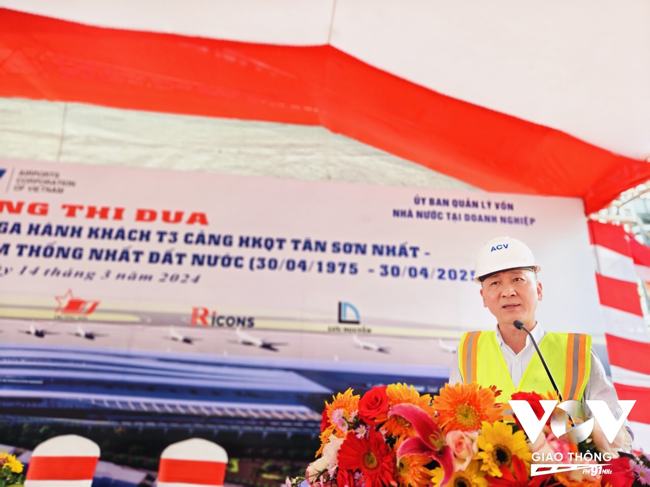 Ông Lê Khắc Hồng - trưởng Ban quản lý dự án nhà ga T3 cho biết Công tác thi công các hạng mục công trình đang được kiểm soát và thực hiện đúng với kế hoạch tiến độ đã đề ra.