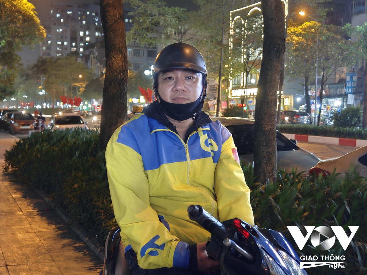 Anh Nguyễn Thành Dương, tài xế hãng Be cho rằng, có sự nhập nhèm, thậm chí 'ăn chặn' khi các hãng xe tính điểm thưởng. 3 năm nay, anh phải tự đóng BHXH tự nguyện để duy trì an sinh. (1)