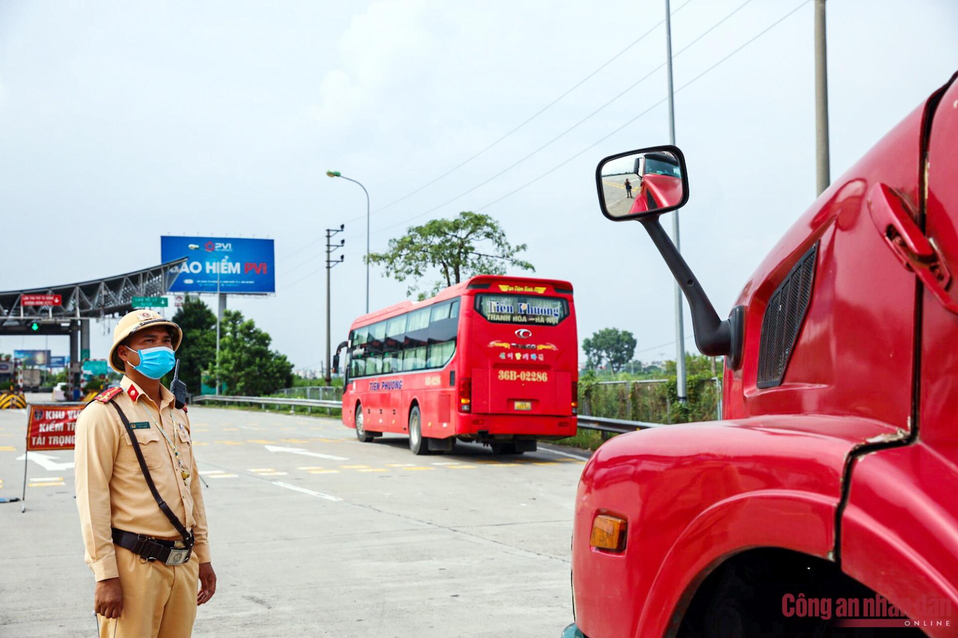CSGT tổng kiểm soát trên cao tốc Pháp Vân - Cầu Giẽ - Ninh Bình- Cao Bồ - Mai Sơn - Quốc lộ 45 (Ảnh minh họa: Công an nhân dân)