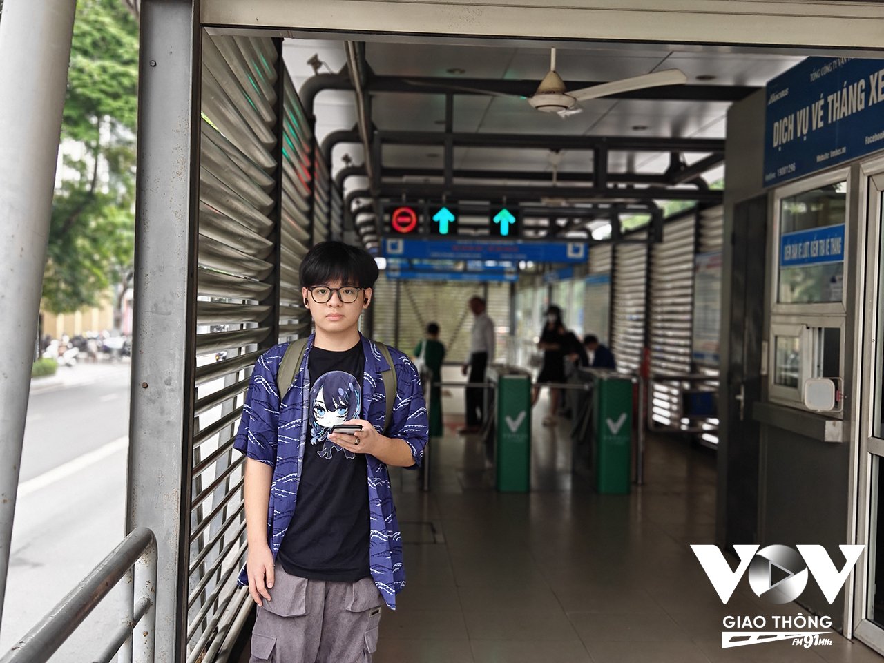Hành khách Nguyễn Quang Đức cho rằng, việc giữ hay bỏ BRT thì không quá ảnh hưởng tới việc đi lại của bản thân
