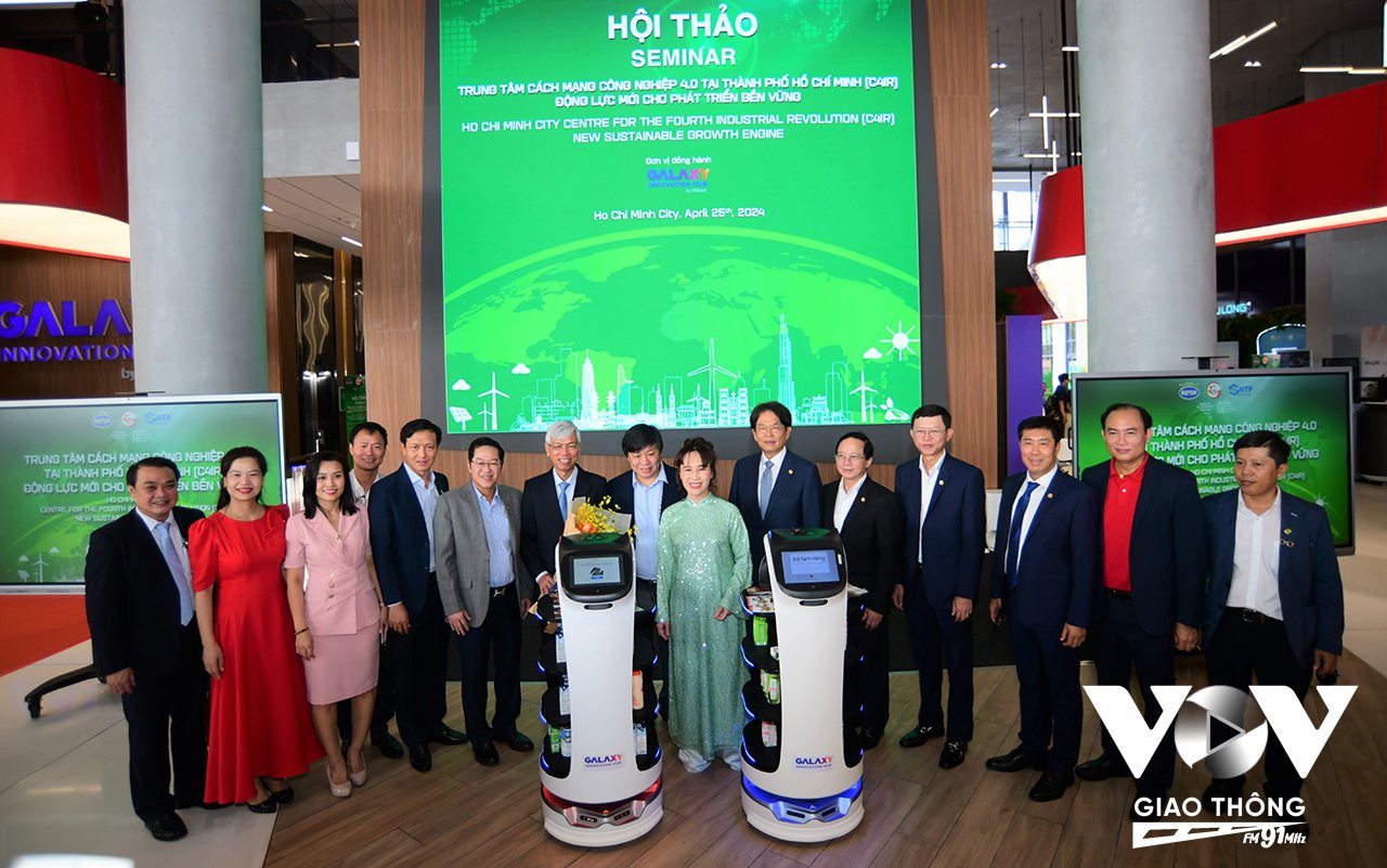 Toàn cảnh  Hội thảo “Trung tâm Cách mạng Công nghiệp 4.0 tại Thành phố Hồ Chí Minh (C4IR) – Động lực mới cho phát triển bền vững”