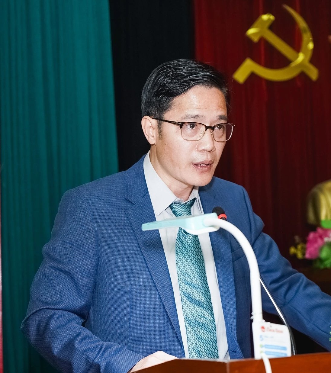 Ông Cao Việt Hùng, Phó Giám đốc Ban QLDA 2