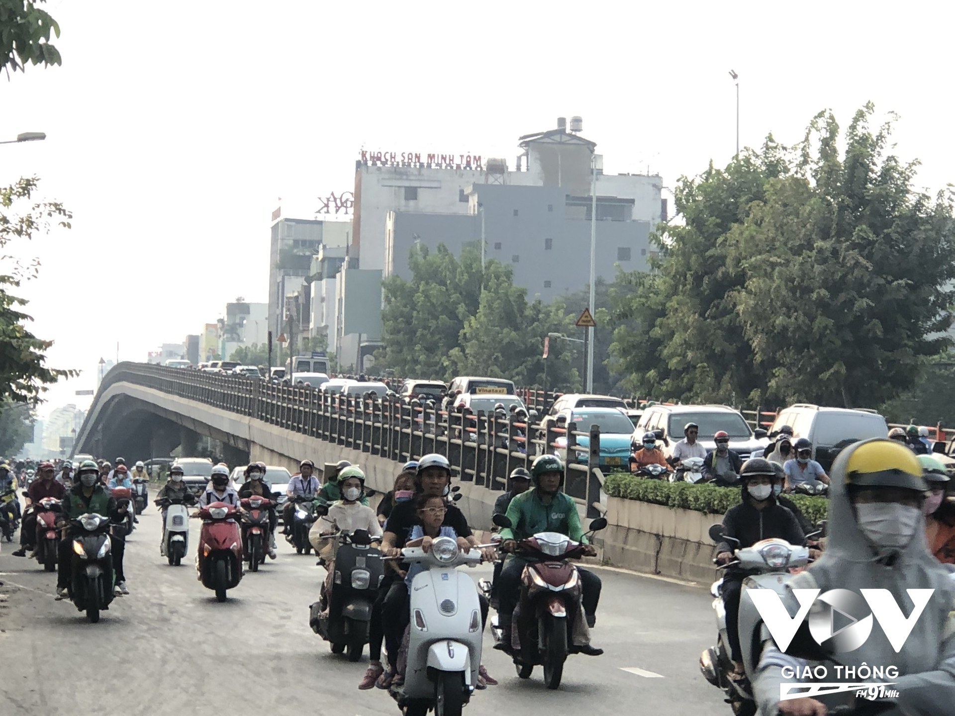 Khu vực cầu vượt Cộng Hòa - Hoàng Hoa Thám (quận Tân Bình) liên tục xảy ra tai nạn giao thông thời gian gần đây