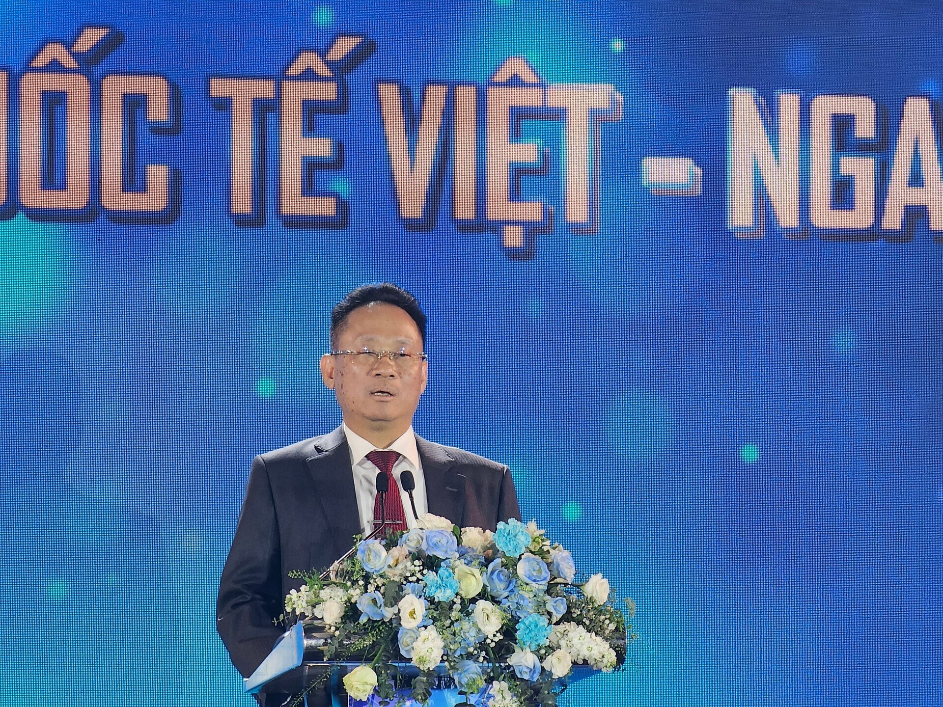 Ông Dương Chí Kiên, Chủ tịch Hội đồng quản trị Tập đoàn Y tế Việt – Nga phát biểu tại buổi lễ