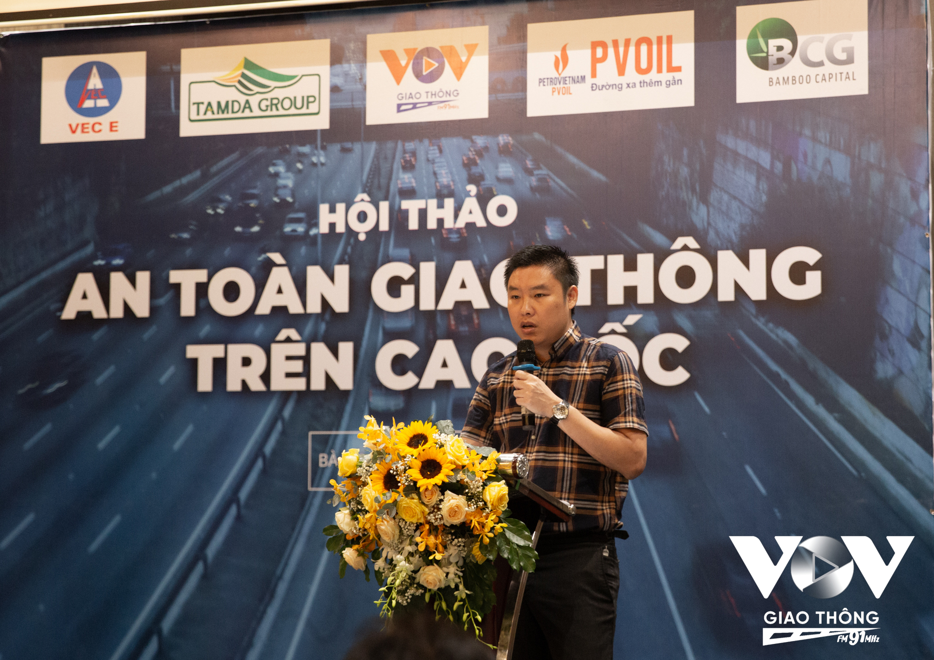 Nhà báo Phạm Linh - Phó trưởng phòng Thư ký, Kênh VOV Giao thông