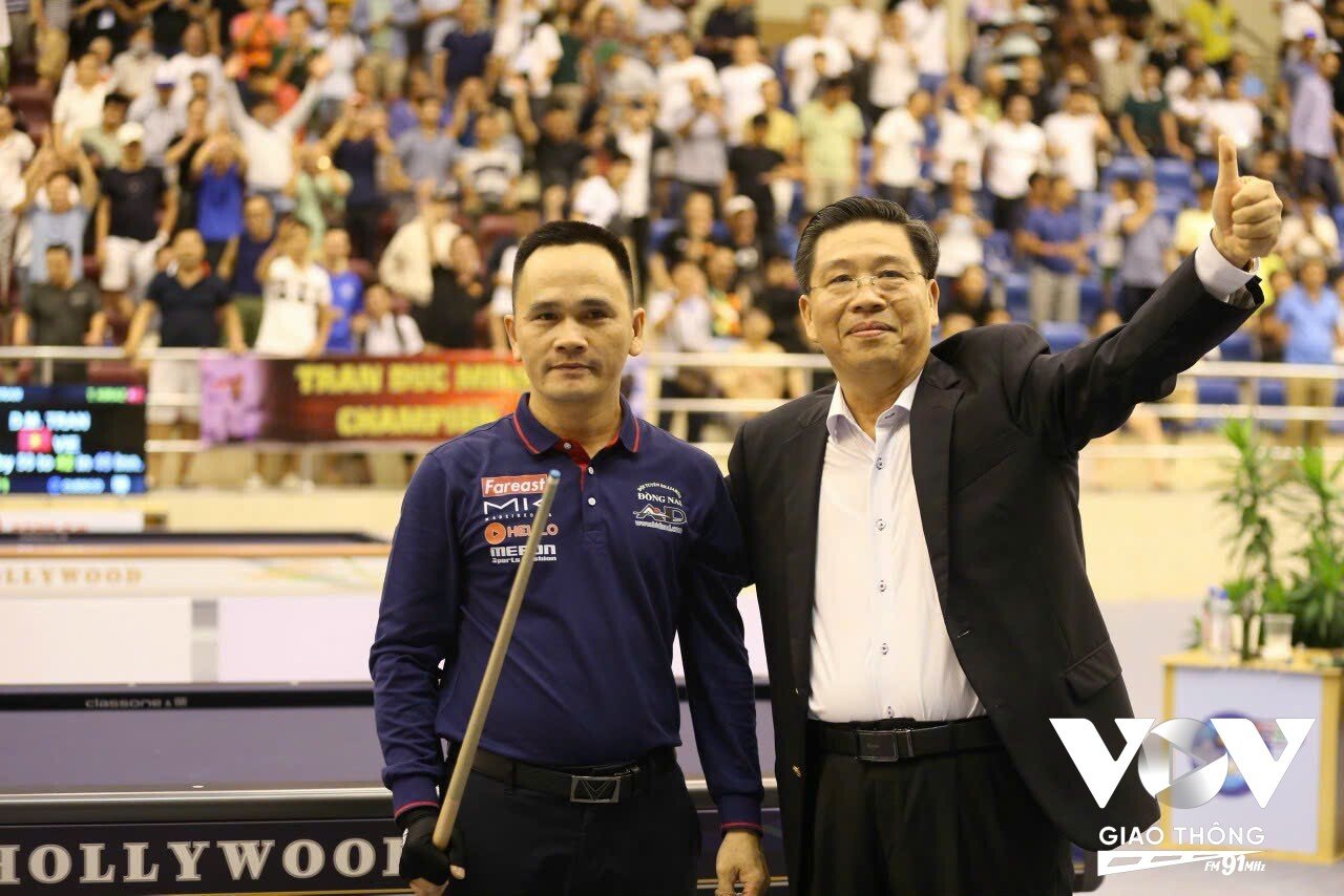 Ông Lê Sơn Hải và đương kim vô địch Worldcup TPHCM 2024 Trần Đức Minh