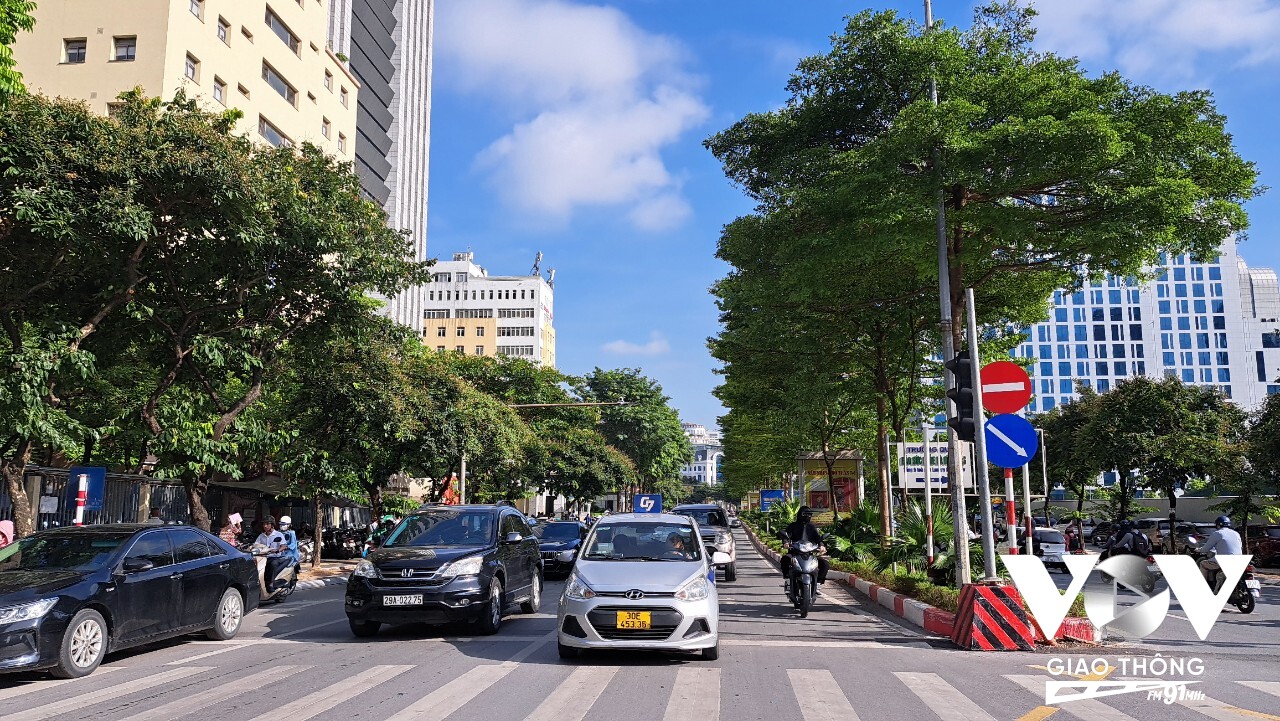 Hệ thống giao thông thông minh tại nút giao Phạm Văn Bạch - Hoàng Quán Chi