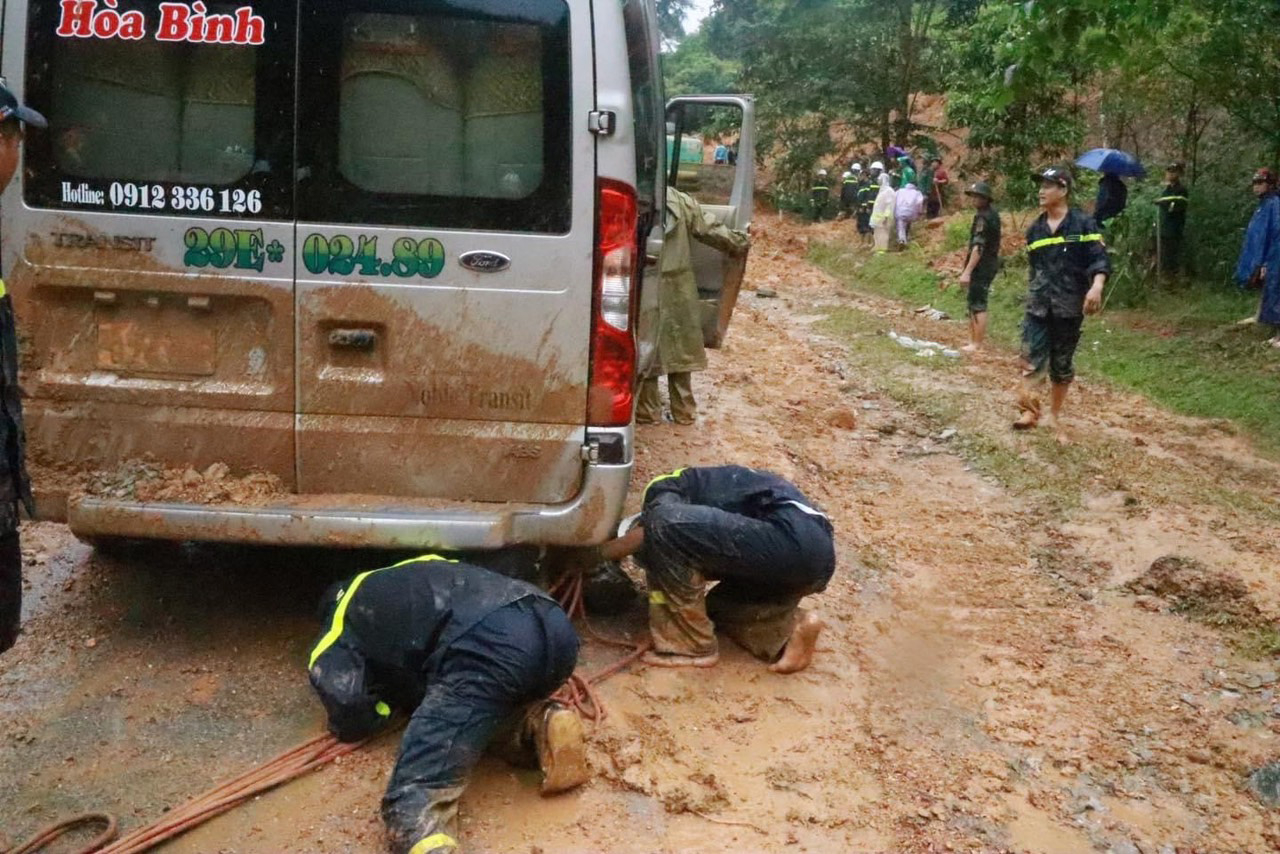 Tai nạn khiến 9 người chết và 4 người bị thương nặng