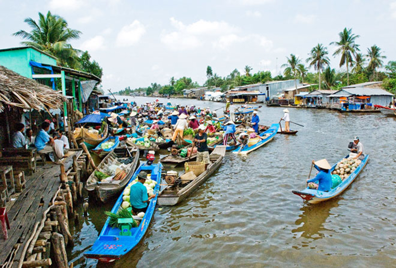 Một góc chợ nổi Miệt thứ  (Ảnh: CAND)