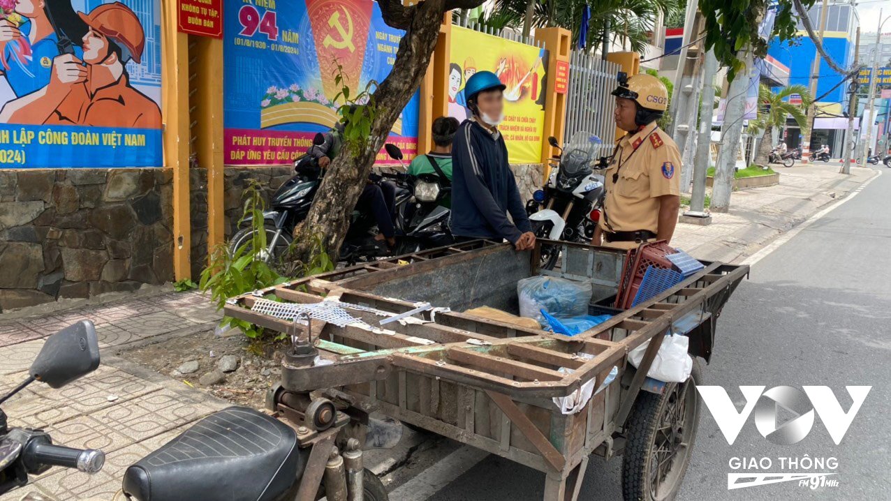 6 tháng đầu năm 2024 trên địa bàn thành phố Hồ Chí Minh đã xảy ra 9 vụ tai nạn làm hai người chết 6 người bị thương liên quan đến xe cơ giới thô sơ, xe tự chế