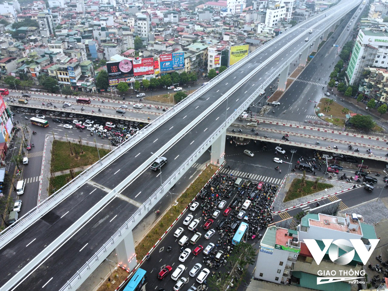 Nếu là đường đạt chuẩn cao tốc như Quy chuẩn quốc gia, thì cần trả lại tên cho đường, bắt đầu từ biển hiệu cho đến các thông báo chính thức của lực lượng chức năng và giới truyền thông