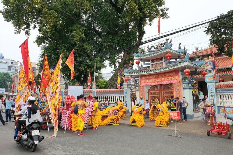 Lễ hội Nguyễn Trung Trực (hay còn gọi là Lễ hội đình ông Nguyễn) không chỉ được tổ chức để tri ân vị anh hùng dân tộc tài đức vẹn toàn mà từ lâu đã trở thành sự kiện văn hóa ăn sâu vào nếp sống của bà con miền đất Tây Nam Bộ