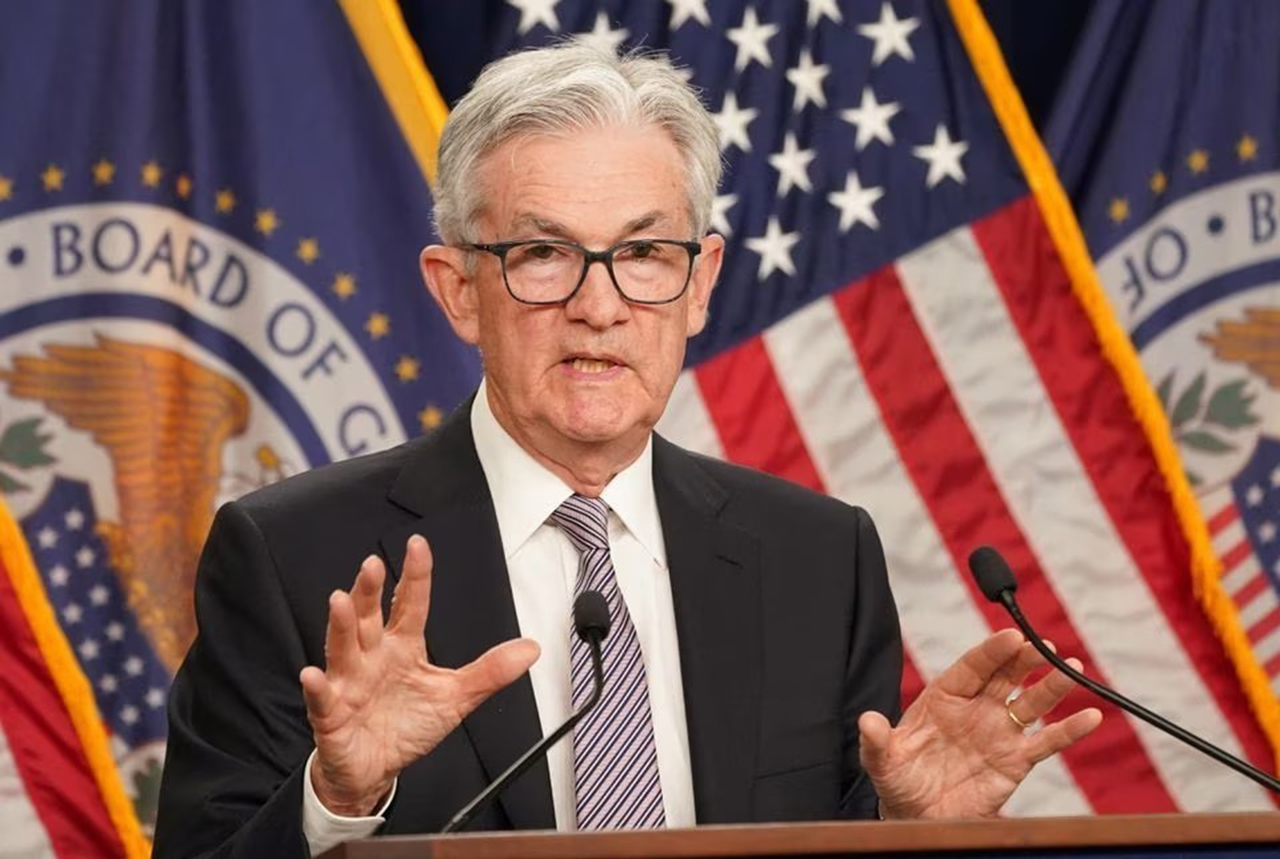 Chủ tịch Fed Jerome Powell trong một cuộc họp báo. Ảnh: Reuters