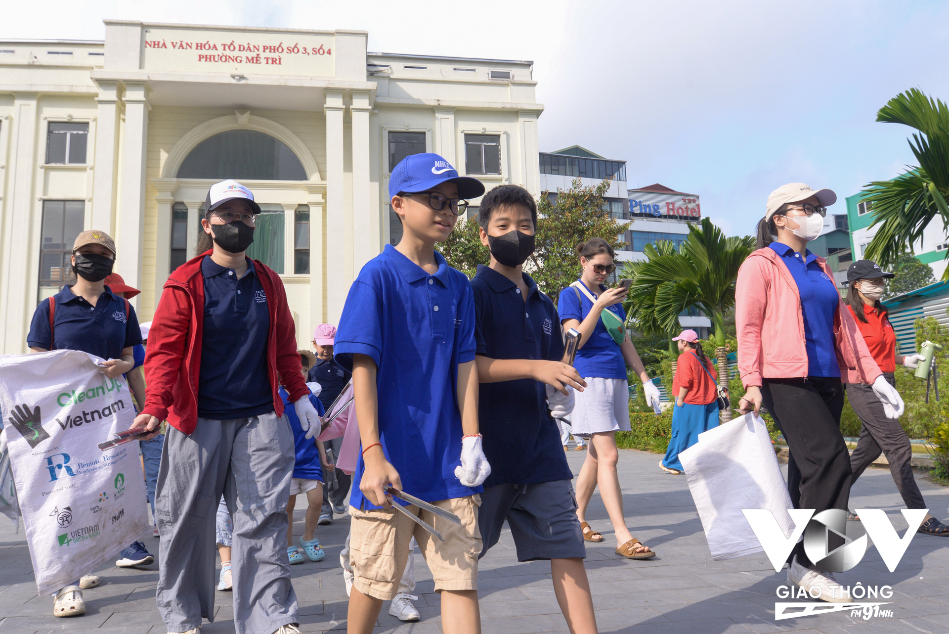 Năm nay, tại Hà Nội sự kiện thu hút hơn 200 tình nguyện viên thuộc nhiều lứa tuổi khác nhau.