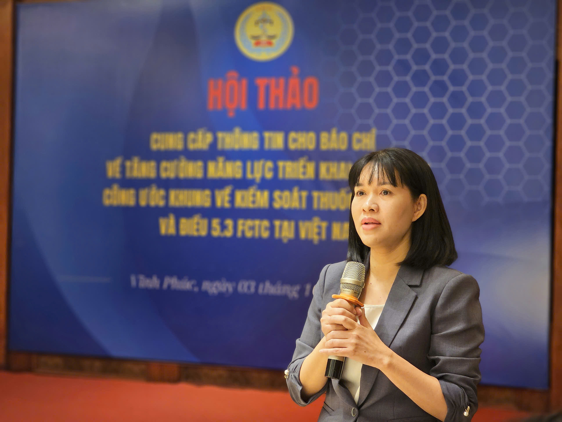 Thạc sĩ Đinh Thị Thu Thủy, Phó Vụ trưởng Vụ Pháp chế, Bộ Y tế