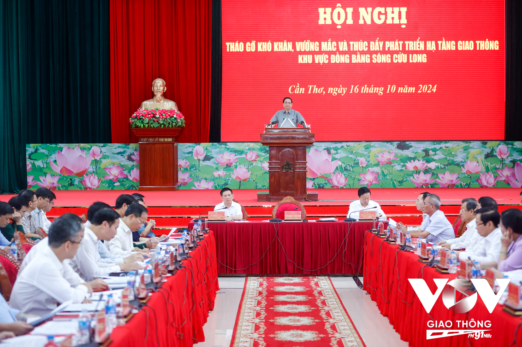 Thủ tướng chủ trì Hội nghị tháo gỡ khó khăn, thúc đẩy hạ tầng giao thông vùng ĐBSCL sáng ngày 16/10 tại TP. Cần Thơ