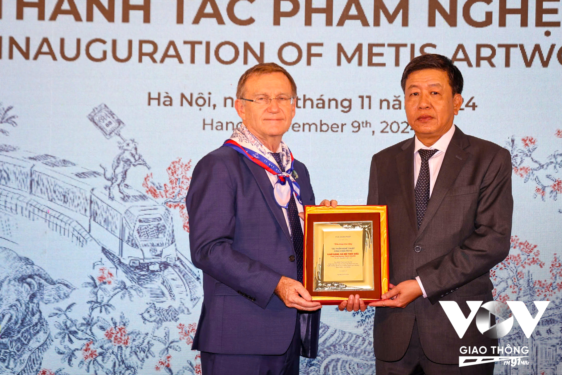 Ông Hervé Conan - Giám đốc Cơ quan Phát triển Pháp (AFD) tại Việt Nam và ông Dương Đức Tuấn - Phó Chủ tịch UBND TP Hà Nội