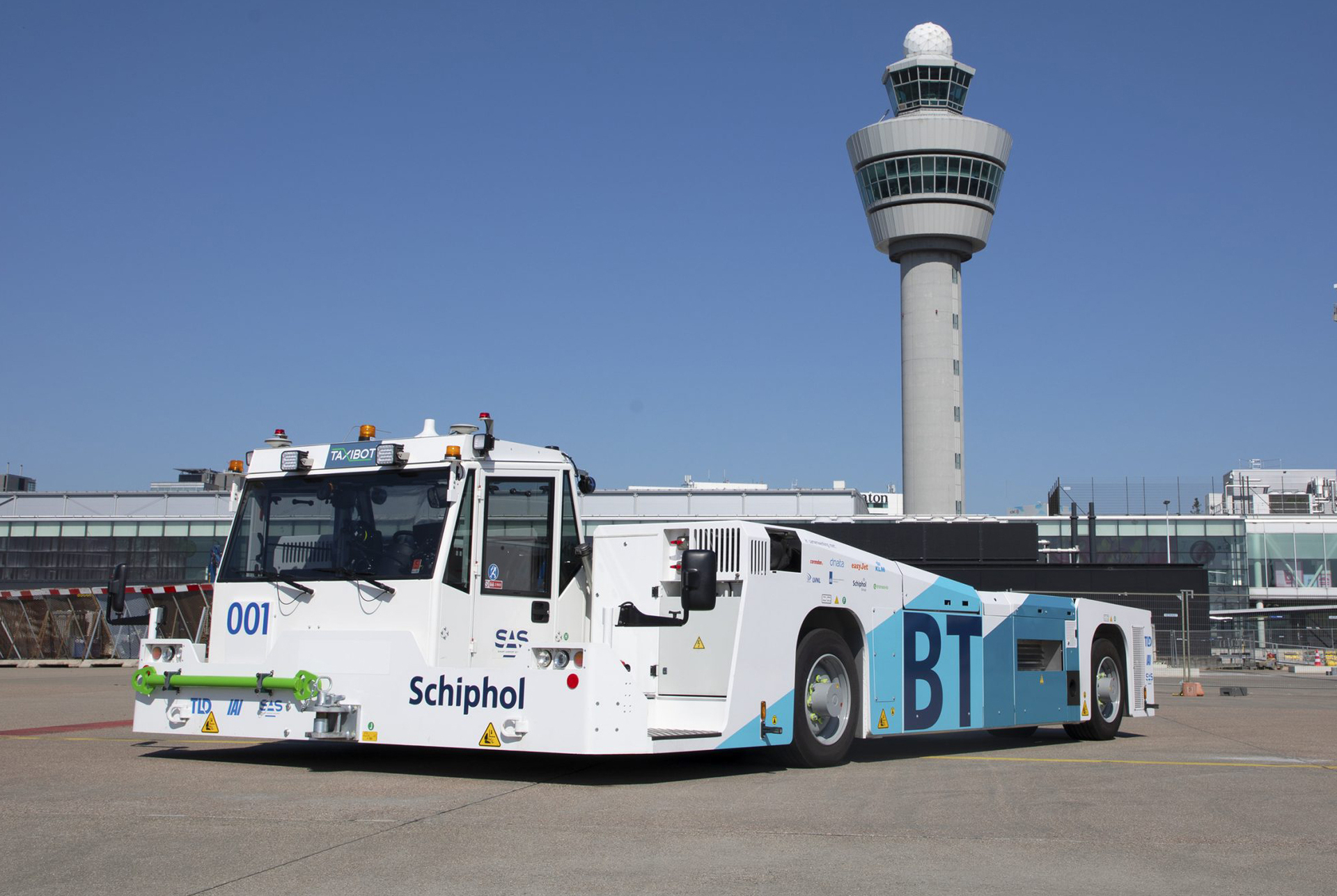 Xe kéo TaxiBot tại sân bay Amsterdam Schiphol, Hà Lan