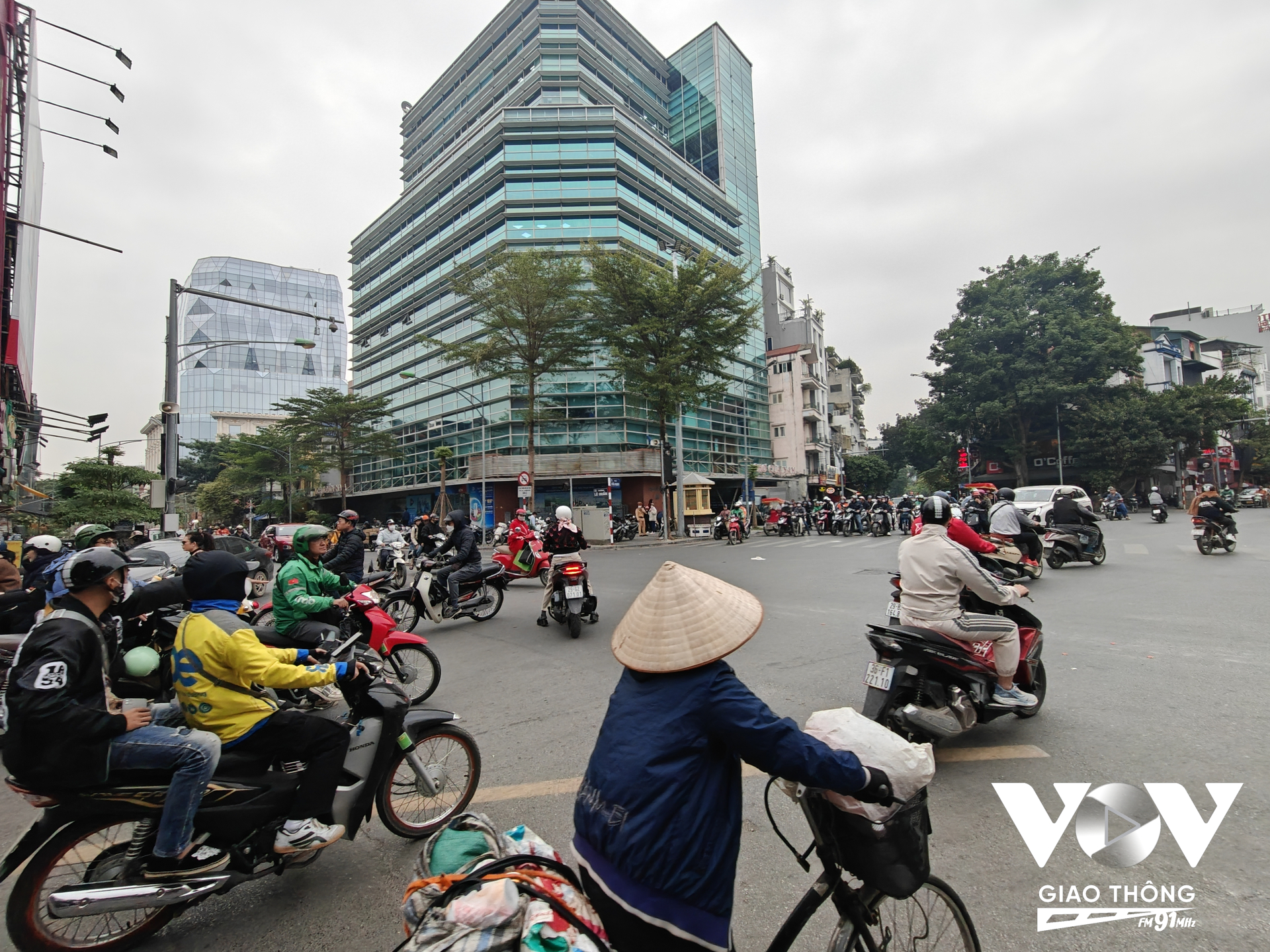 Ngã năm Hai Bà Trưng-Cửa Nam-Lê Duẩn-Nguyễn Khuyến là 1 trong 20 'ngã tư an toàn' ở Hà Nội.