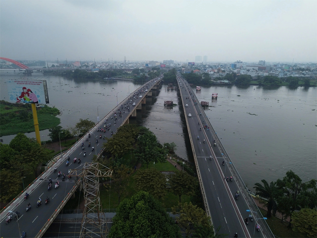 Nâng tĩnh không sẽ thúc đẩy phát triển giao thông, kinh tế đường thủy, kết nối giữa TP.HCM cùng các địa phương (Ảnh: Thanh Niên)