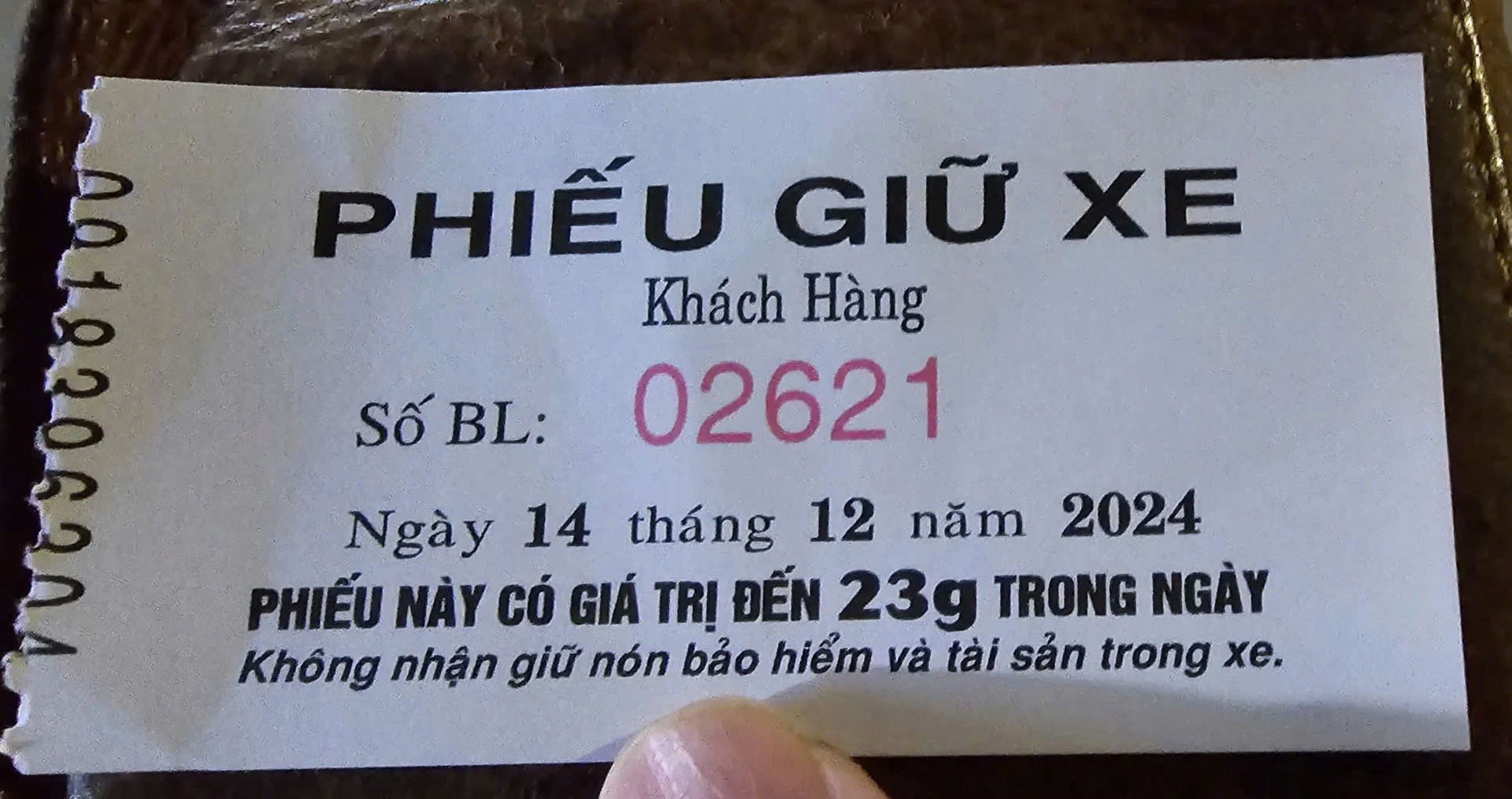 Một phiếu giữ xe tại Lễ hội Bánh Dân Gian Nam Bộ Cần Thơ vào tháng 4/2024 được một người dân phản ánh là thu tiền phí đến 50.000/lượt ô tô.