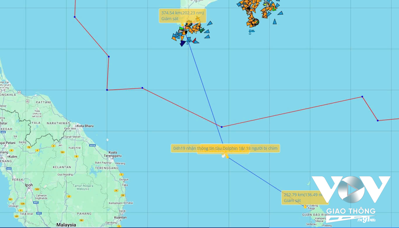 Vị trí tàu DOLPHIN 18 gặp nạn, 18 thuyền viên rời tàu