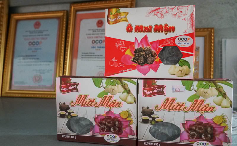 Mứt mận, ô mai mận là những sản phẩm OCOP 3 sao của tỉnh Sóc Trăng. (Ảnh: Lao động)