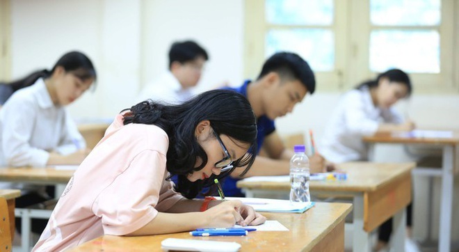 Dạy thêm, học thêm luôn là vấn đề 'nóng' trong giáo dục. Ảnh: Báo Đầu tư