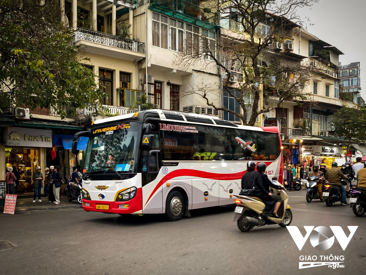 Theo phương án, thời gian thí điểm bắt đầu từ ngày 1/3, theo khung giờ từ 6h30 - 8h30 và từ 16h30 - 18h30. Sau 6 tháng thí điểm, các cơ quan sẽ đánh giá hiệu quả, báo cáo thành phố xem xét quyết định.