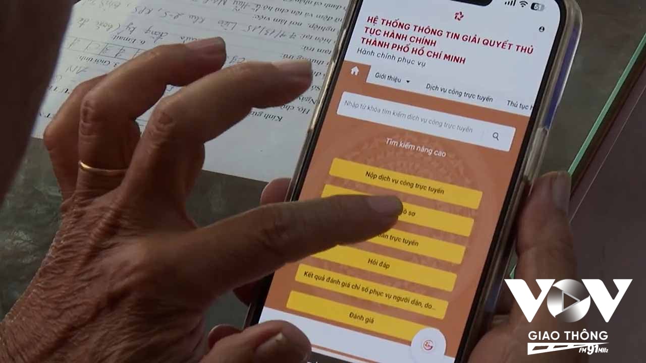Trong năm 2024, phường Bình Trị Đông có 59 thủ tục trực tuyến đã được đưa lên cổng dịch vụ công quốc gia và hệ thống thông tin giải quyết thủ tục hành chính của thành